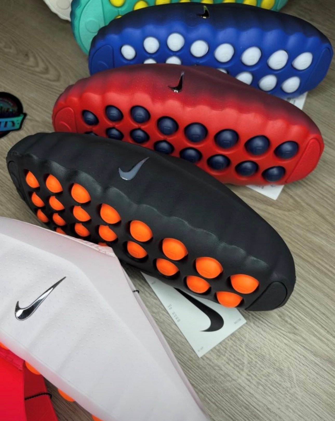 Nike Mind 001 slide 