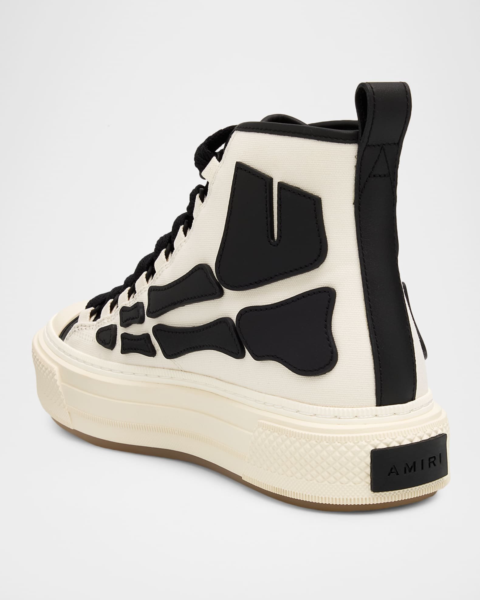 Amiri  4